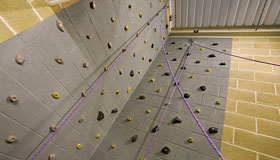 Eastbourne college, parete per arrampicata