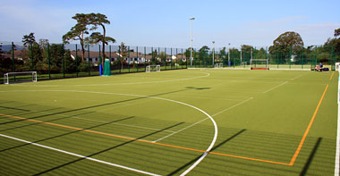 un campo sportivo di Wesley College a Dublino